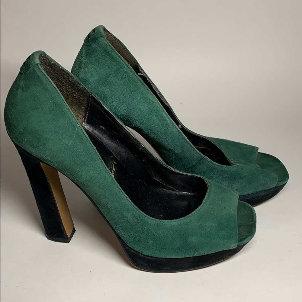 MRKT Heels Green Size 9